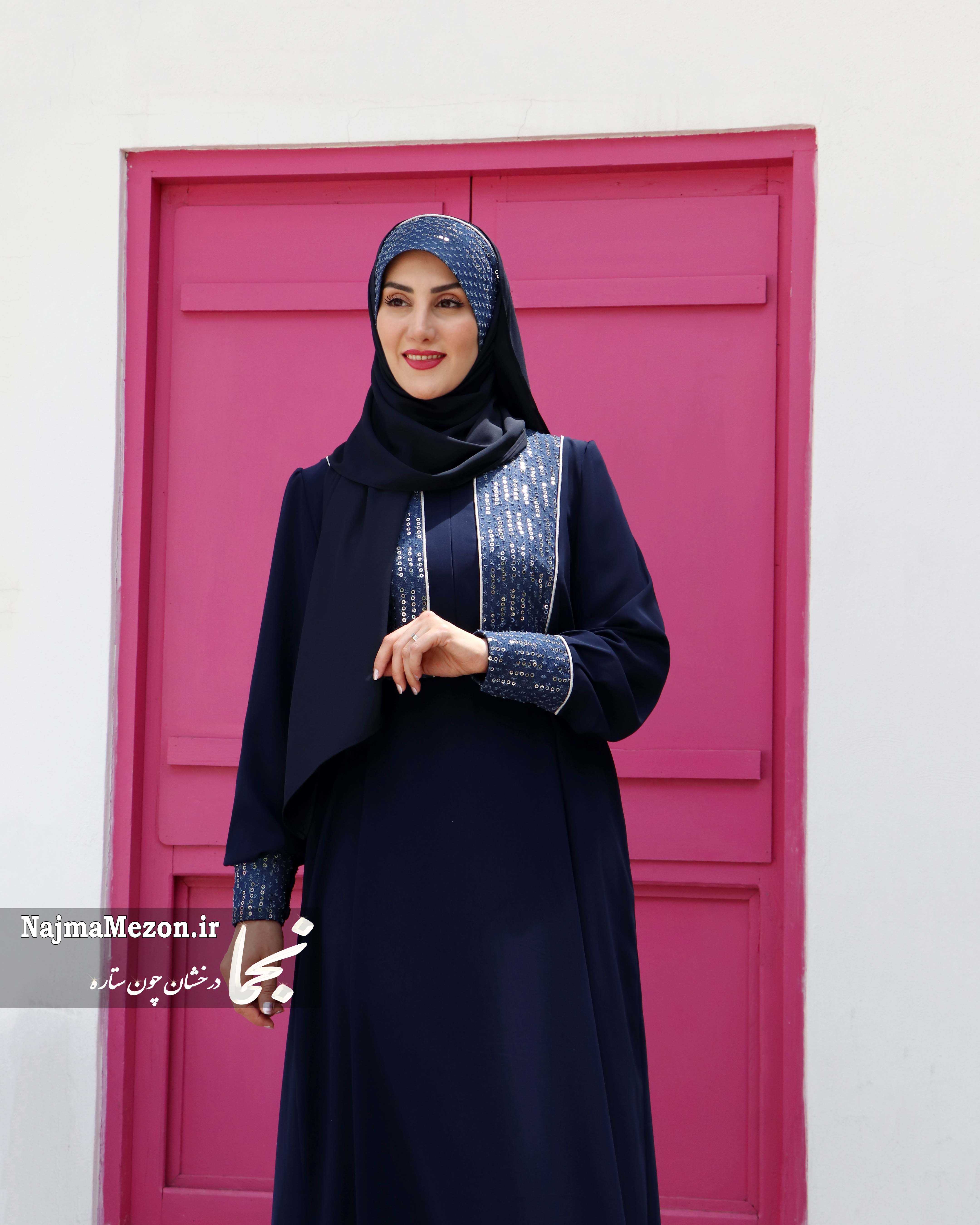 مانتو عبایی سرمه‌ای ضحی با هد شال ست