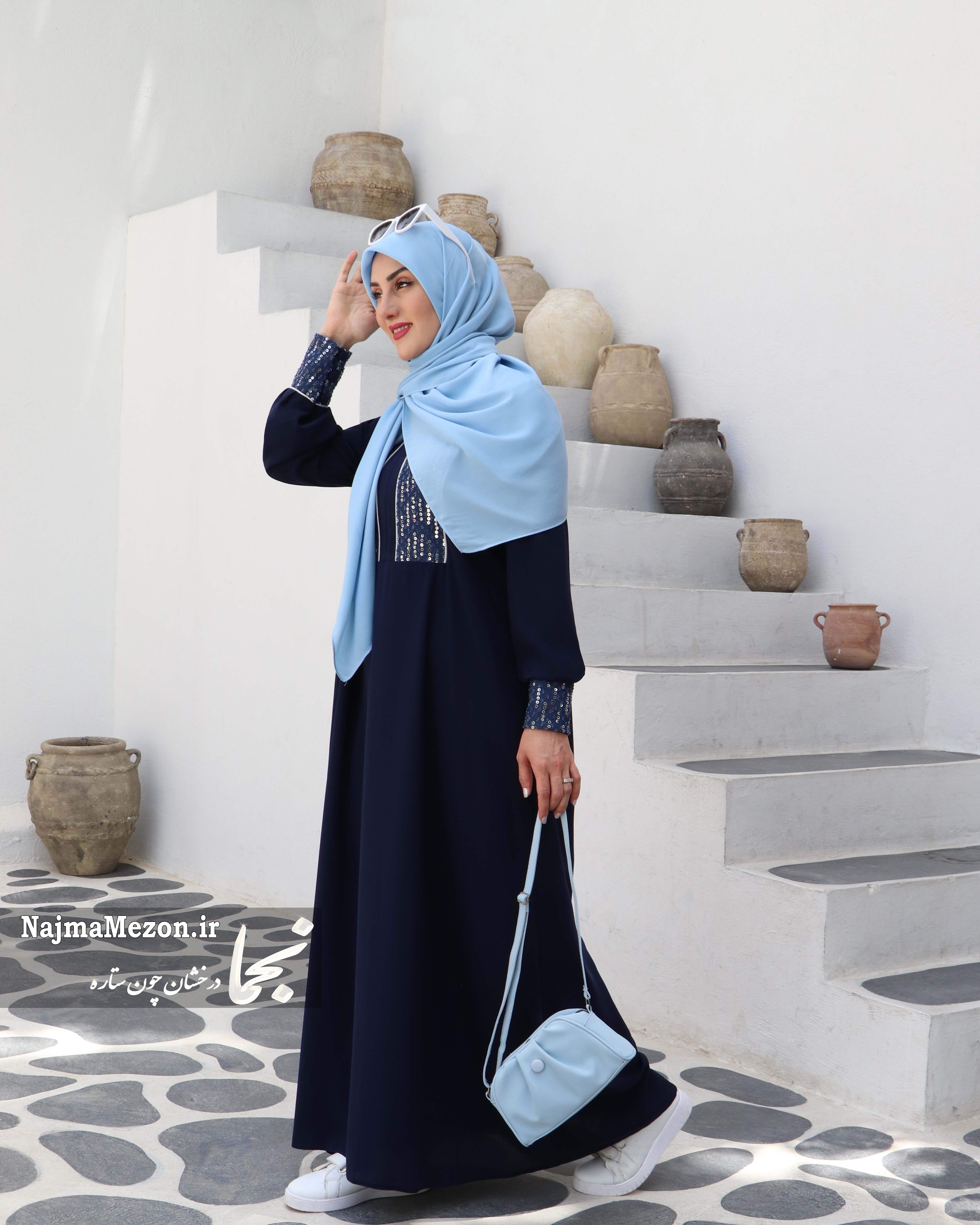 نمای پشت مانتو عبایی ضحی - مانتو عبا